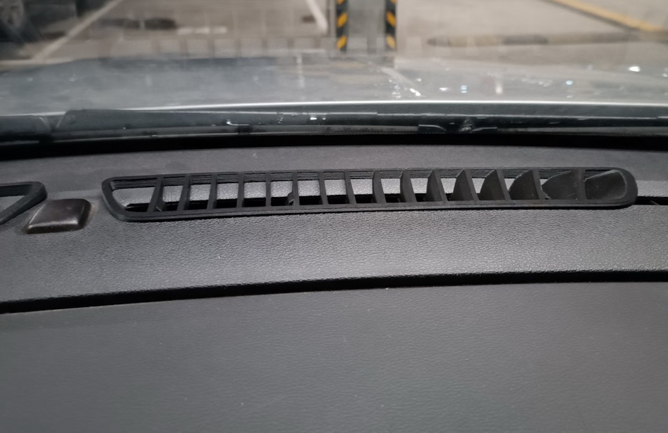 Дефлекторы лобового стекла Geely Coolray (SX11) 2020- на Geely Coolray. 1 950 ₽ 