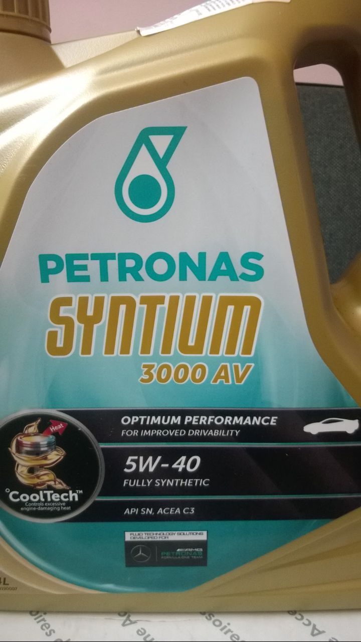 Масло petronas 5w40. Petronas Syntium 3000 av 5w40. Petronas Syntium 3000 5w-40. Petronas Syntium 5w40. Petronas 5w40 3000av.