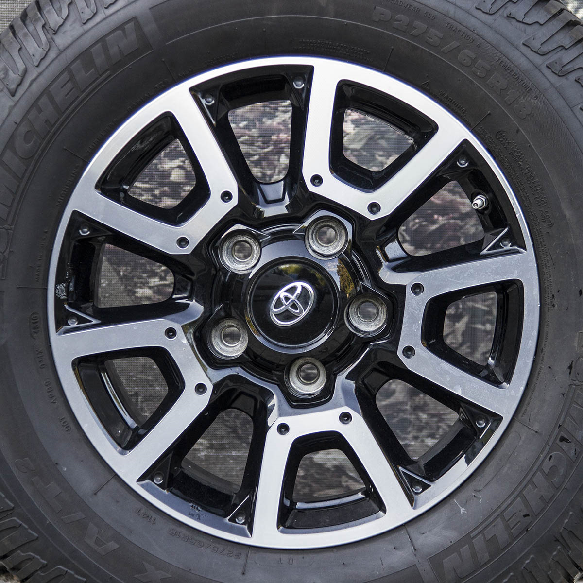 колесо hyundai solaris. оригинальные диски на ниссан лиф. диски р16 лада веста штатные. диски солярис штатные r16.