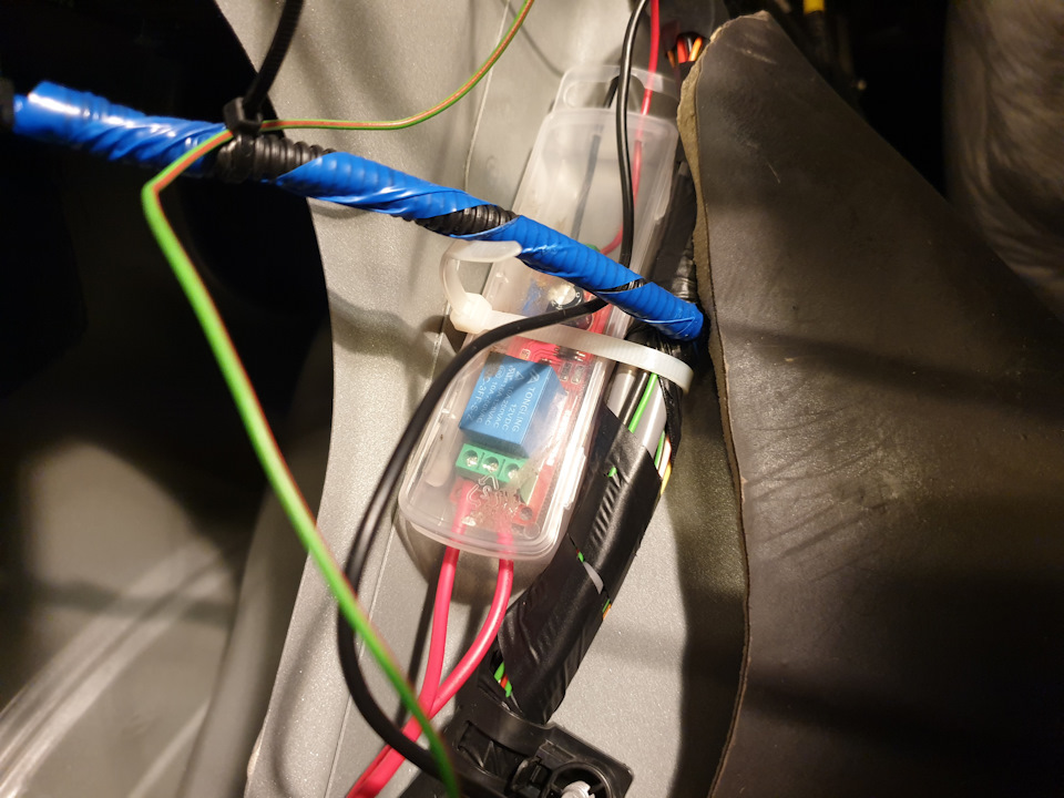 модуль реле с задержкой времени — Hyundai Tucson (TL)