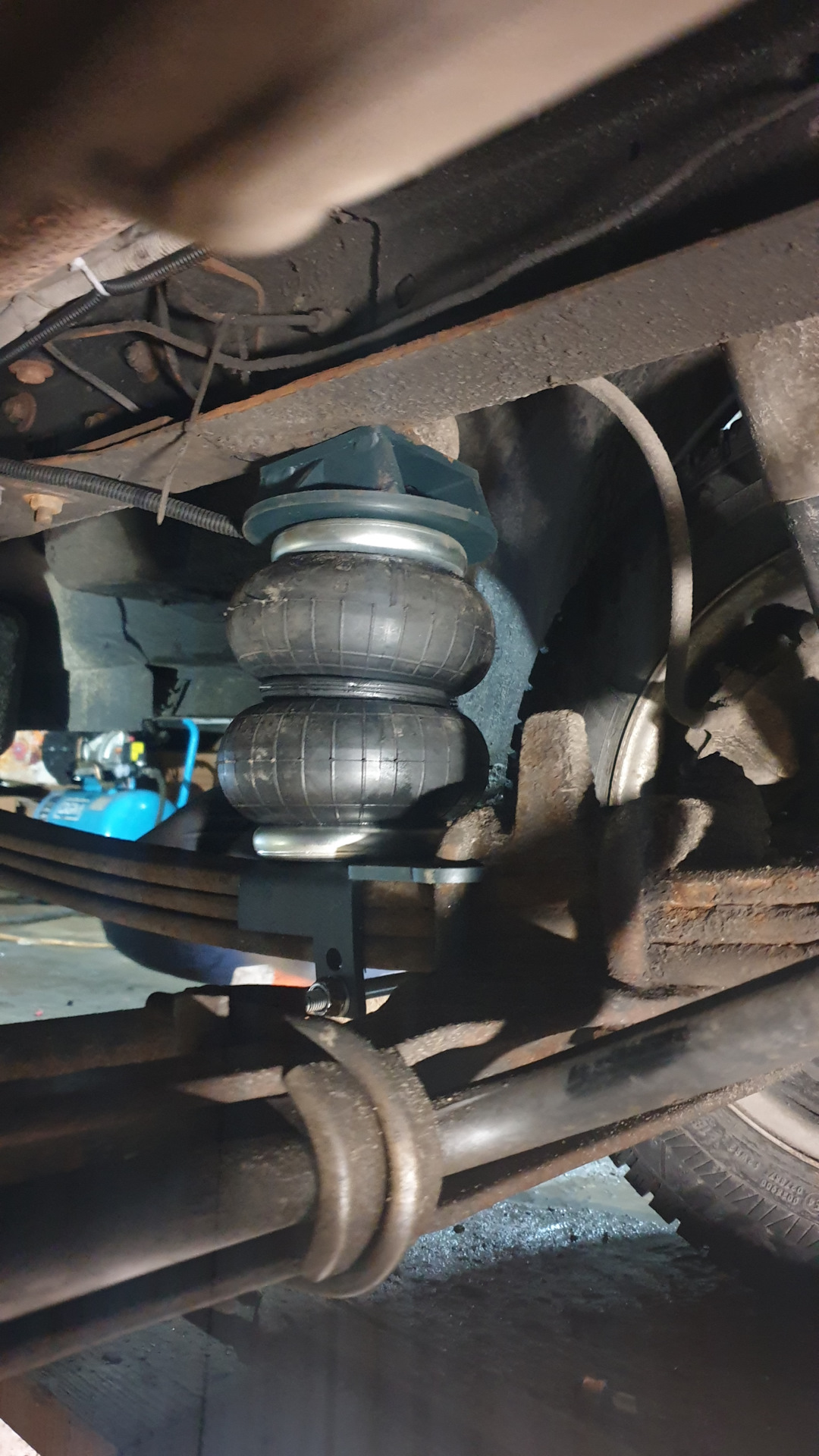 Установка пневмы на перед — ГАЗ Газель, 2,7 л, 2009 года | тюнинг | DRIVE2