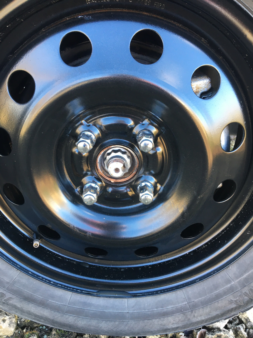 Заглушки, колпачки? С чего или от чего подходят ? — Toyota ist (1G), 1 ...