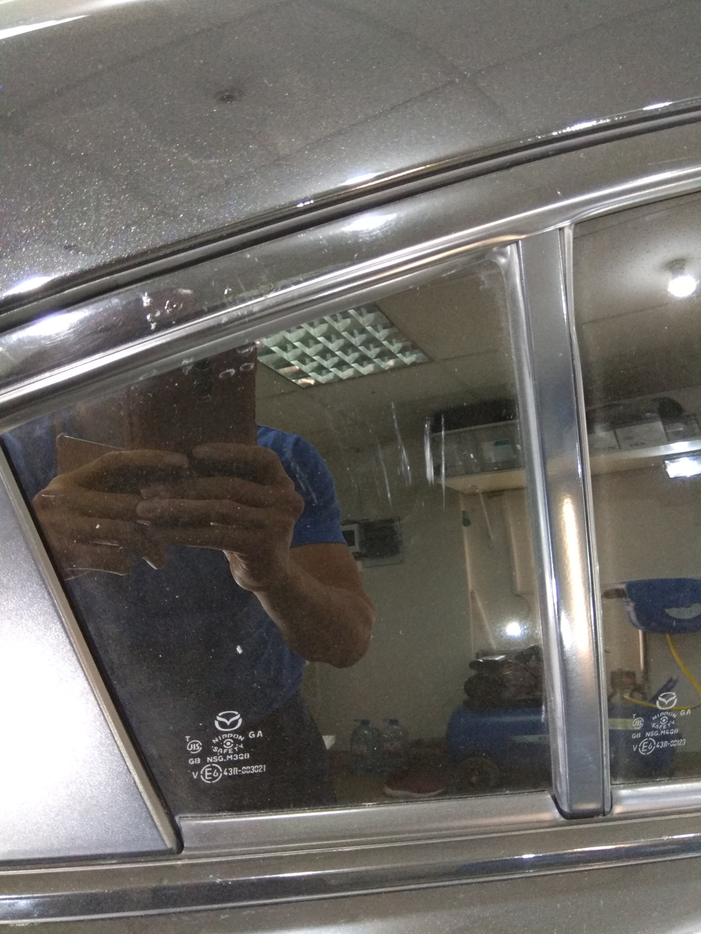 Екб. Mazda 6: удаление глубоких царапин со стекол — MB-detail на DRIVE2