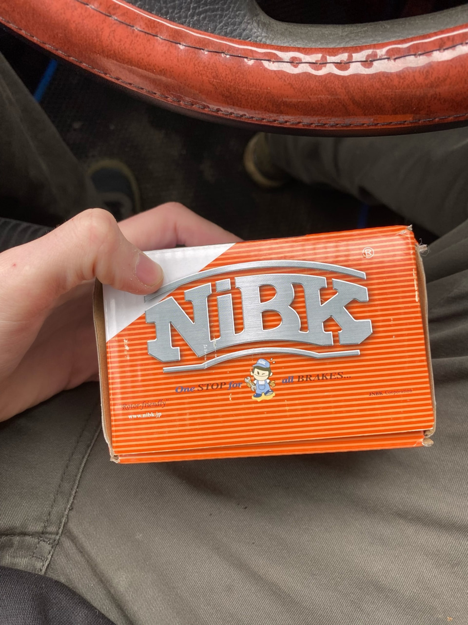 Замена Тормозных колодок — Renault Sandero 1G, 1,6 л, 2012 года | визит ...