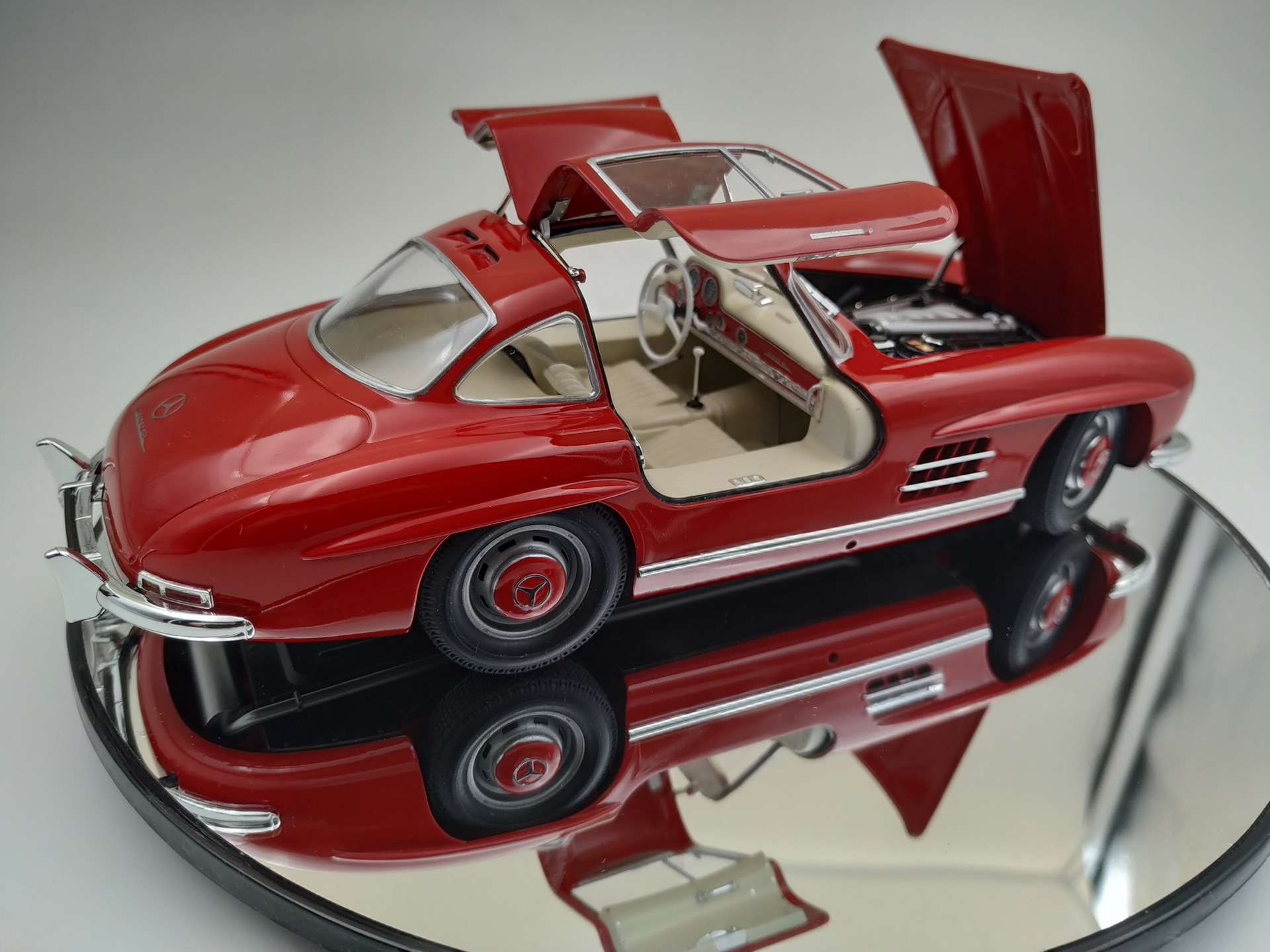 мерседес бенц 300 sl тамия. Matchbox chrysler 300c. кабриолет mercedes-benz 300 ce24. моделька зрк с300. машинка модель chrysler 300c.