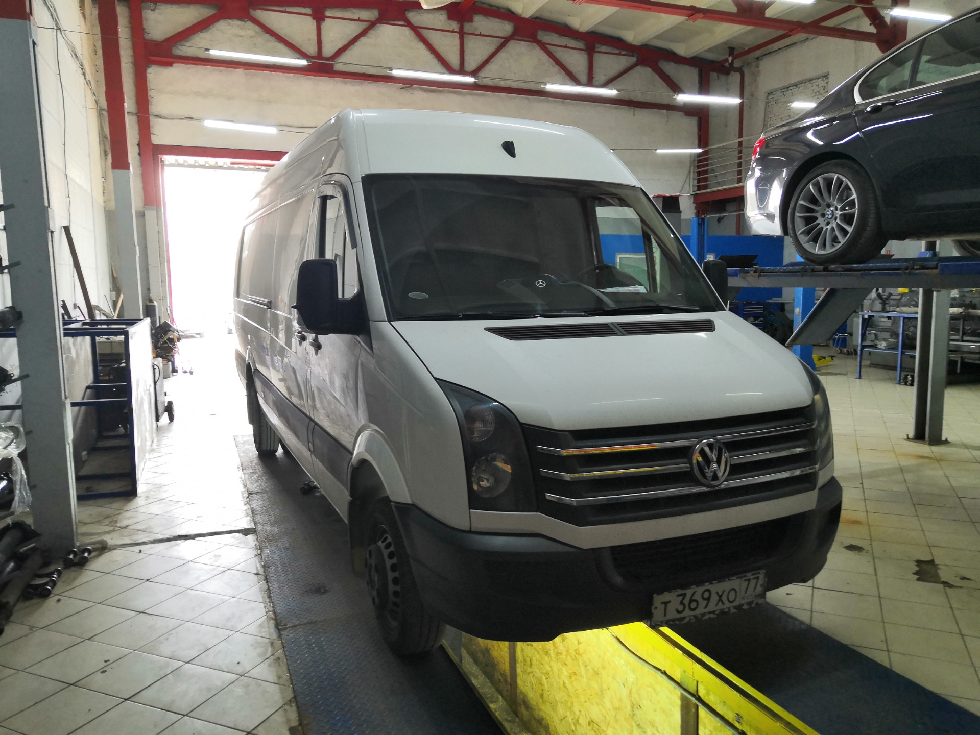 Volkswagen Crafter инкассация