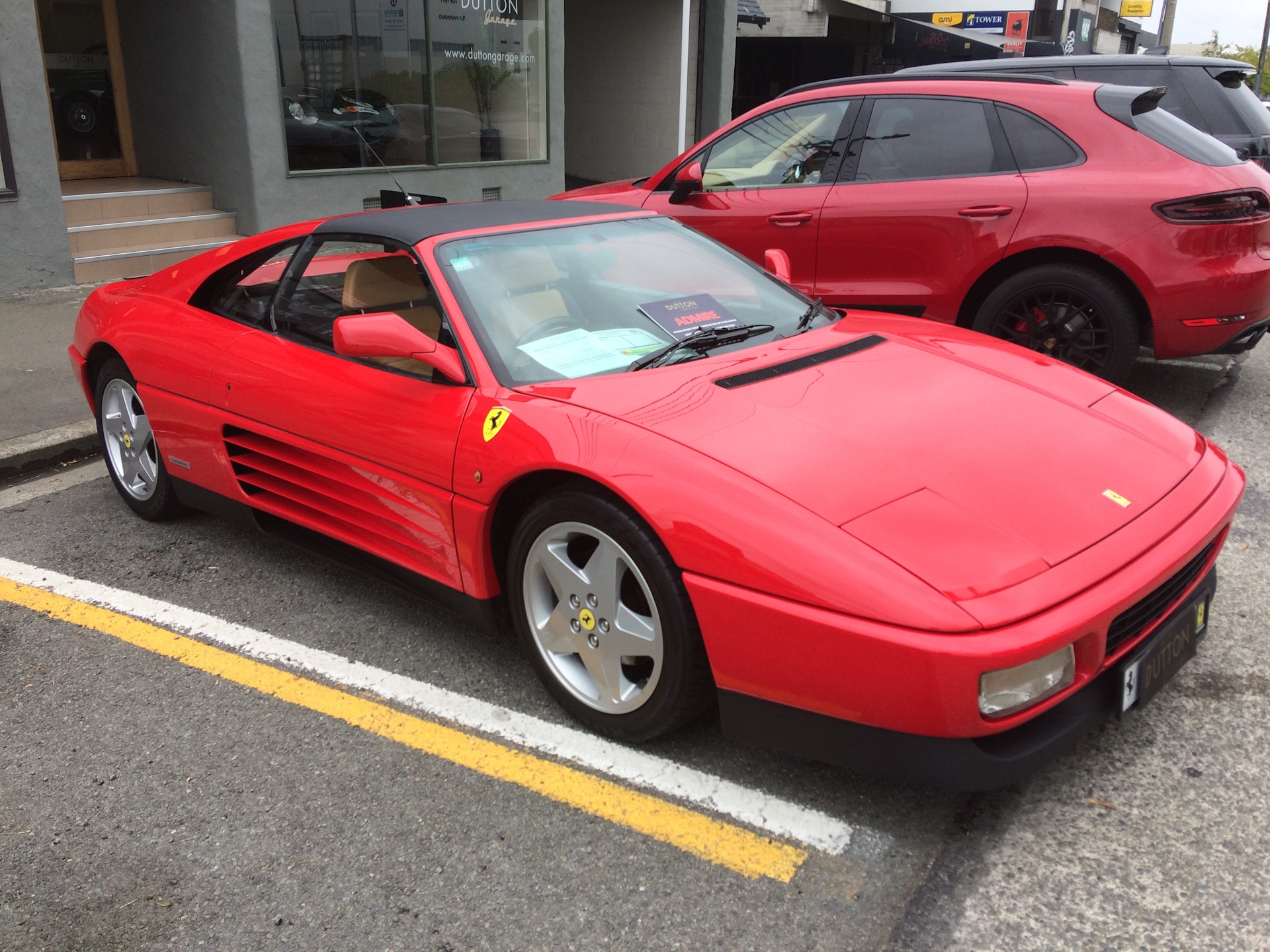 Ferrari с поднимающимися фарами