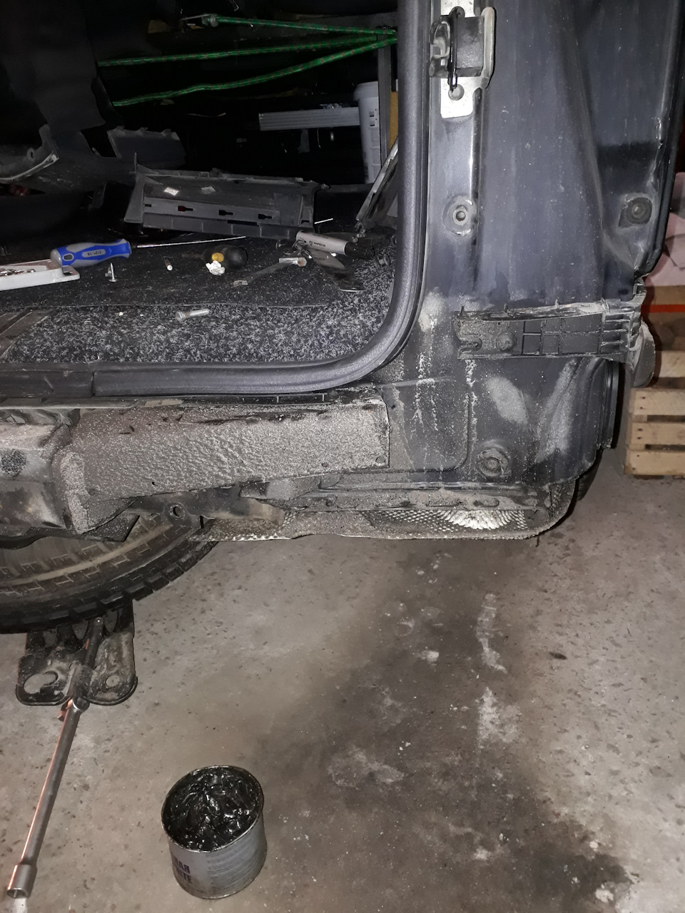 Брызговики — Volkswagen Transporter T5, 1,9 л., 2008 года | стайлинг ...
