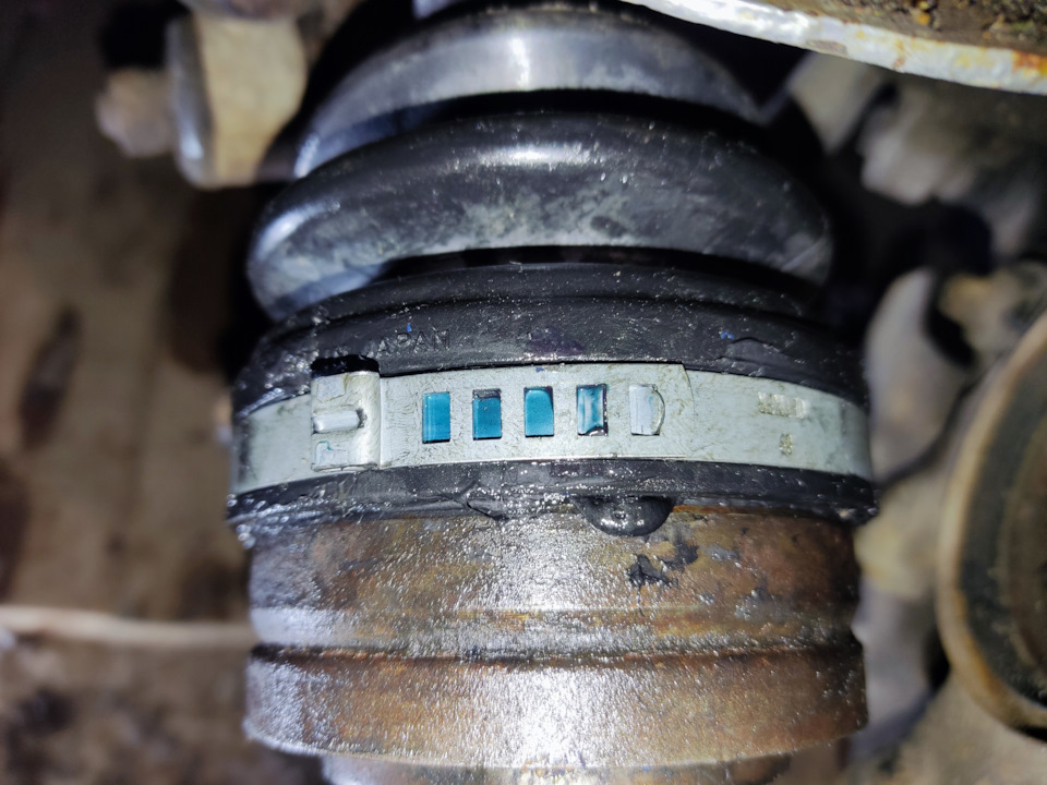 Большой на месте. — Lada Приора универсал