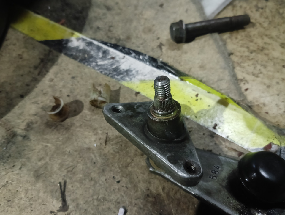 Фото в бортжурнале Toyota Corolla Levin (AE110/111)