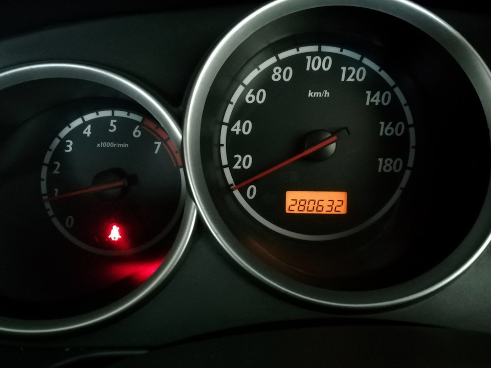 Указатель расхода топлива Хонда фит 1.3 на 100 км. 6300 Км.