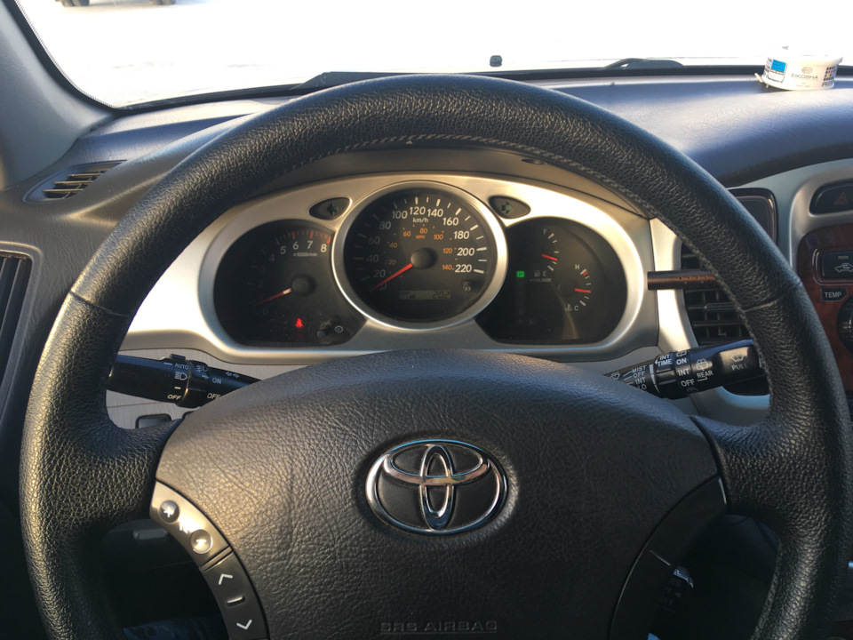 Перетяжка руля, селектора акпп, подлокотников от сидений и ...