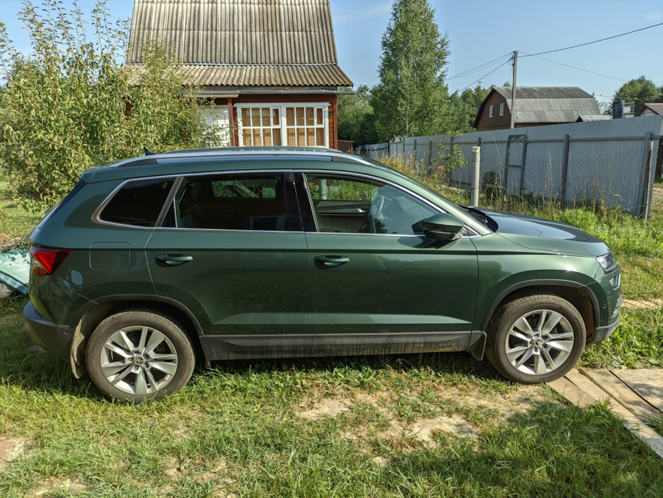 Накладки на арки и дефлектор заднего стекла. — Skoda Karoq, 1,4 л, 2020 ...