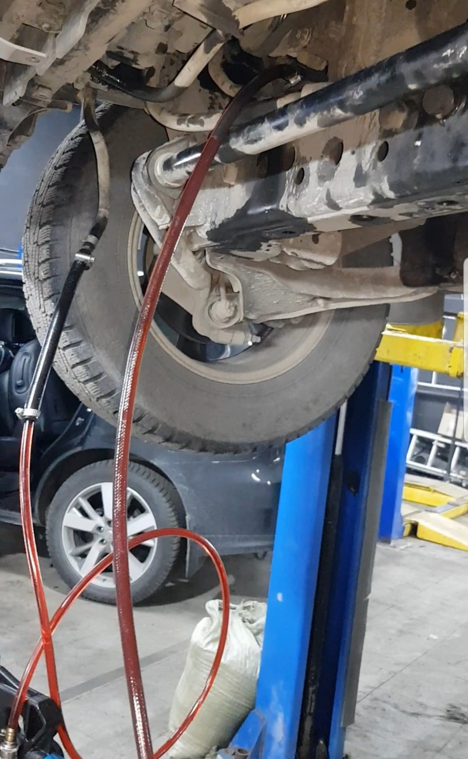 Больные места Ниссан Патфайндер R51. Масло АКПП смешалось с анфризом ...