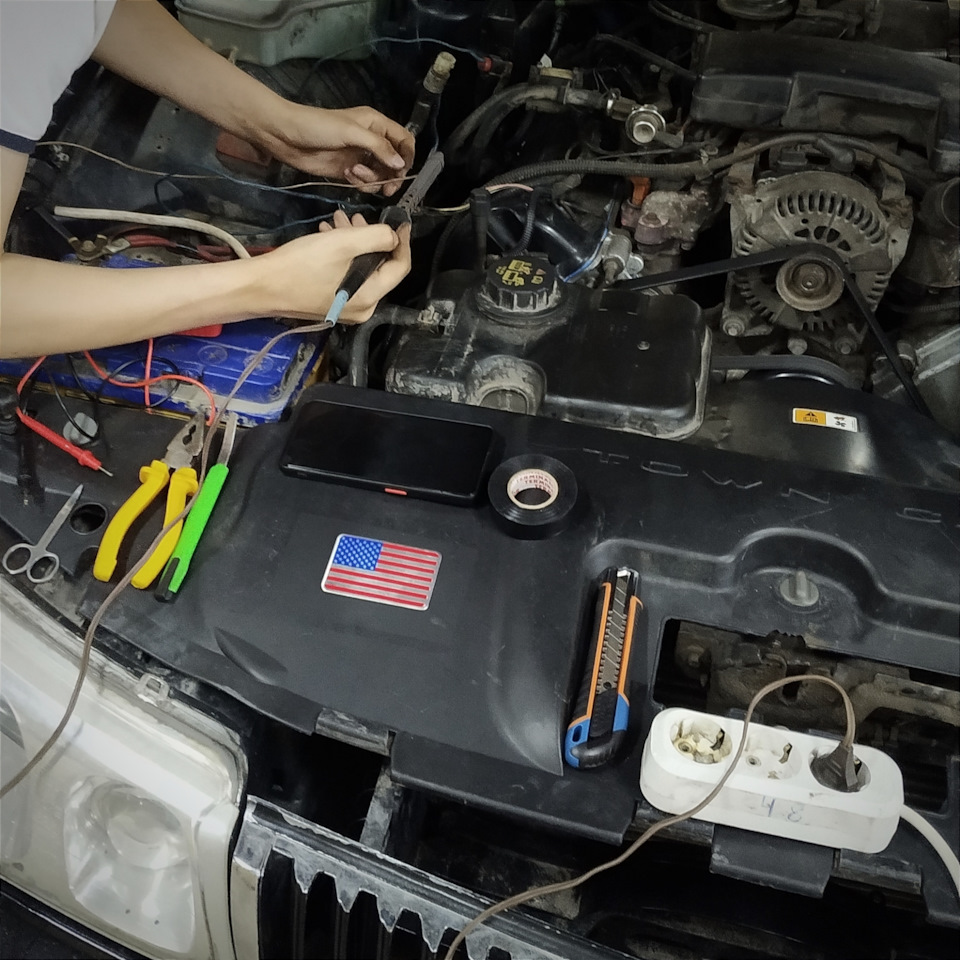 Электрика — Lincoln Town Car III