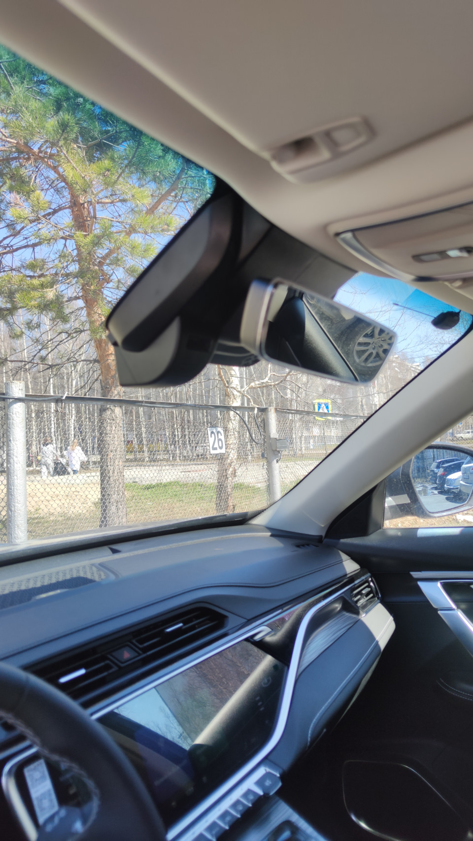 Фото в бортжурнале Geely Atlas Pro