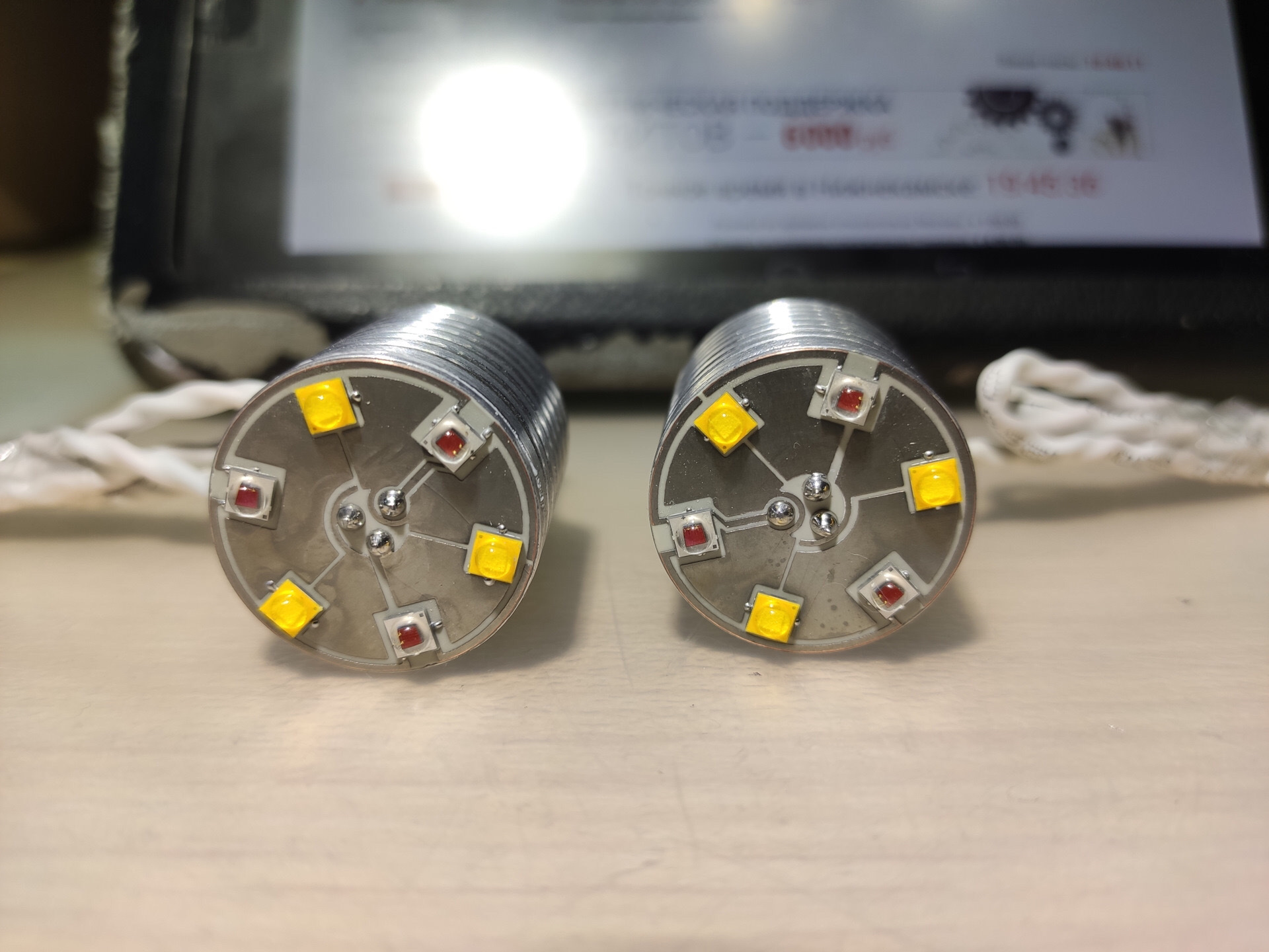 Задний ход птф. Задние противотуманные фонари 525d xdrive. Лампы задних поворотников polo 2012. Уаз 469 задний птф. Фонарь заднего хода г53.