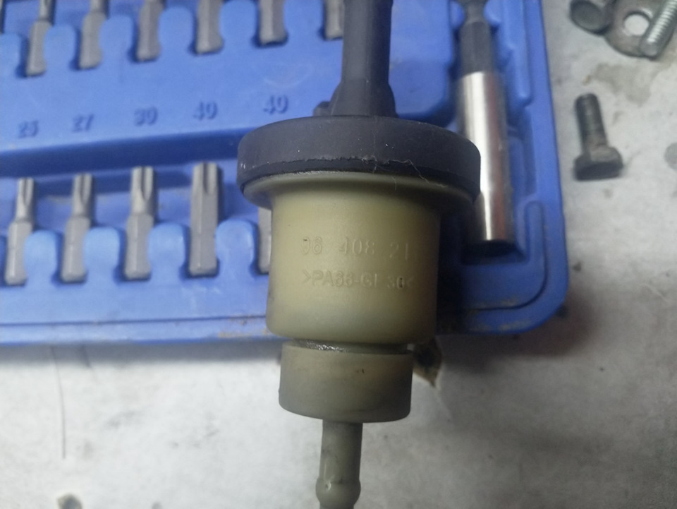 96408211 Клапан вентиляции топливного бака Chevrolet Cruze GM ...