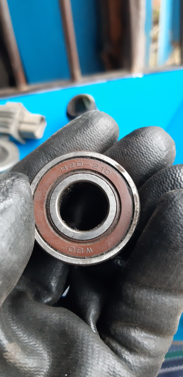 Пропадает заряд аккумулятора — Ford C-Max I, 2 л, 2006 года | своими ...