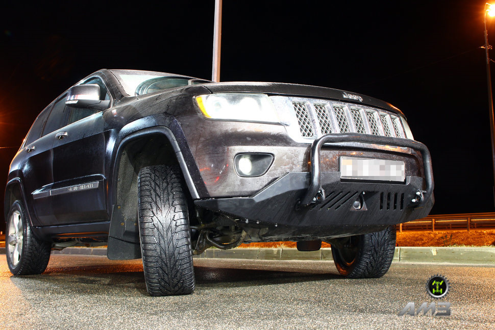 Бампера jeep grand cherokee. Силовой бампер Jeep Grand Cherokee wk2. Бампер Гранд Чероки wk2. Jeep Grand Cherokee wk2 передний бампер. Бампер передний Гранд Чероки wk2.