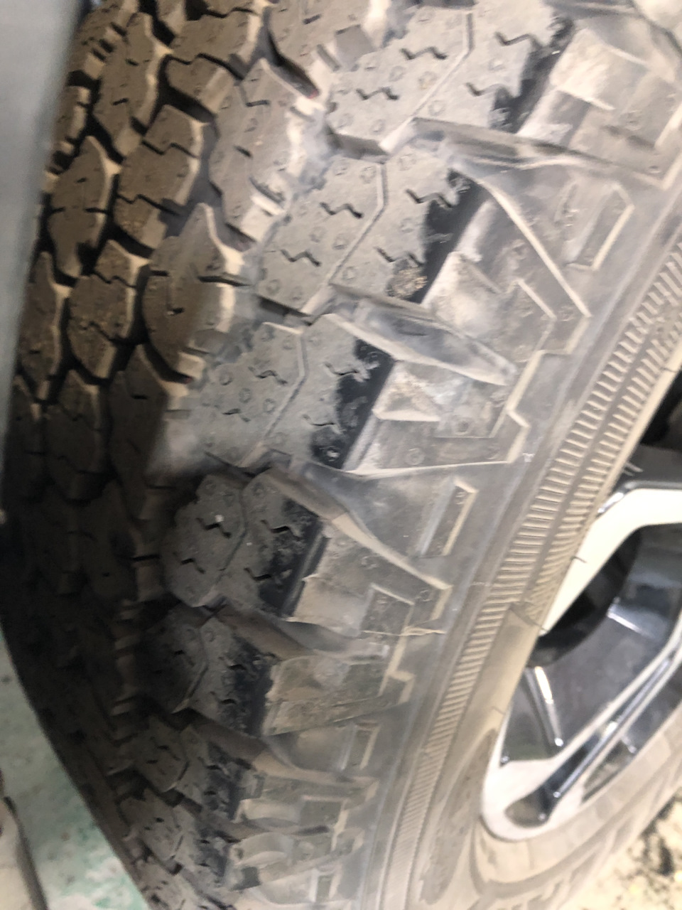 Goodyear wrangler 235 65 r17