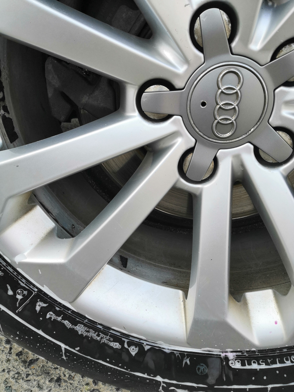 Чистим литые диски. — Audi Q5 (1G), 2 л, 2013 года | своими руками | DRIVE2