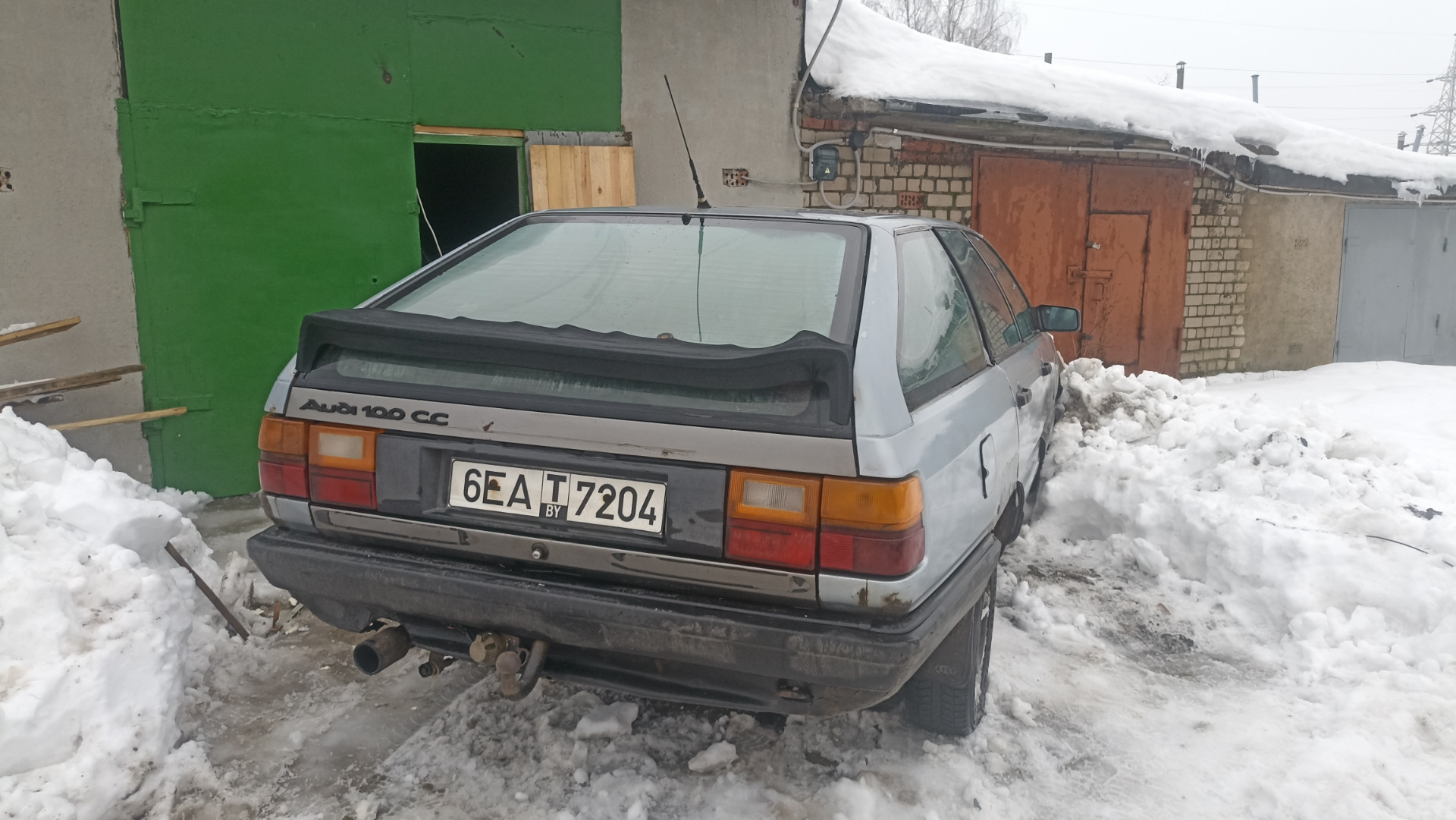 На газу экономия идёт ещё и на сиггаретах — Audi 100 Avant (C3), 1,8 л,  1984 года | поломка | DRIVE2