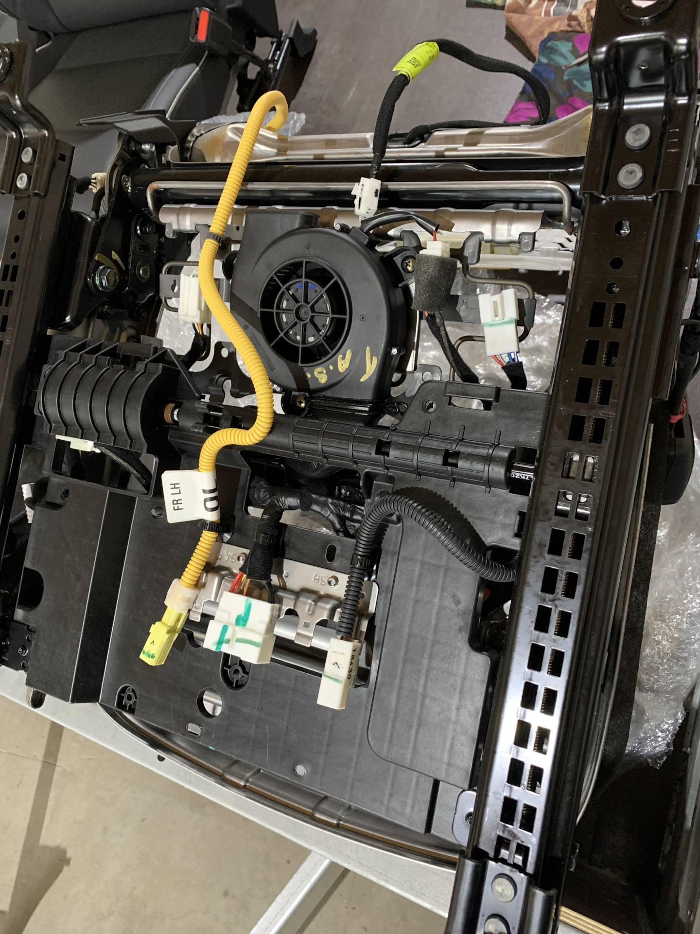 Электропривод подогрев и вентиляция передних сидений — KIA Sportage (4G ...