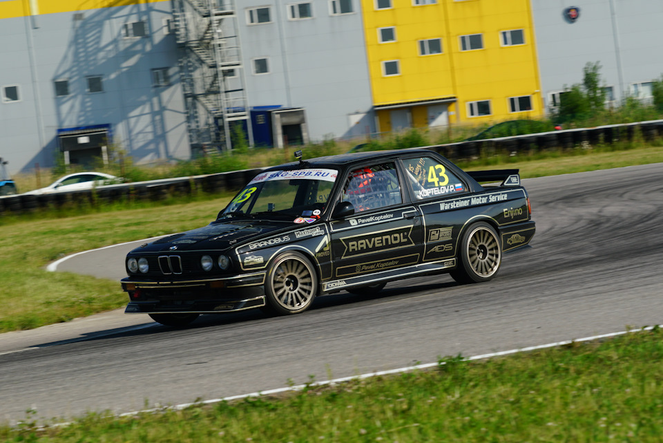 Фото в бортжурнале BMW 3 series Coupe (E30)