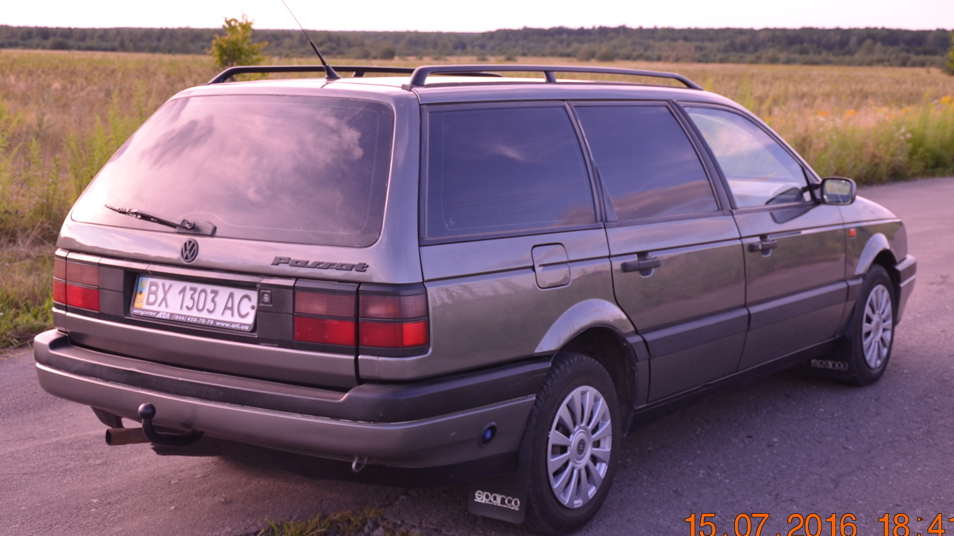 Volkswagen Passat Variant (B3) 1.8 бензиновый 1993 | 1,8i машина жены на  DRIVE2