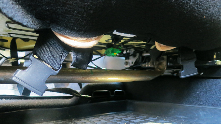 ремни и хлястики — Renault Sandero Stepway (2G)