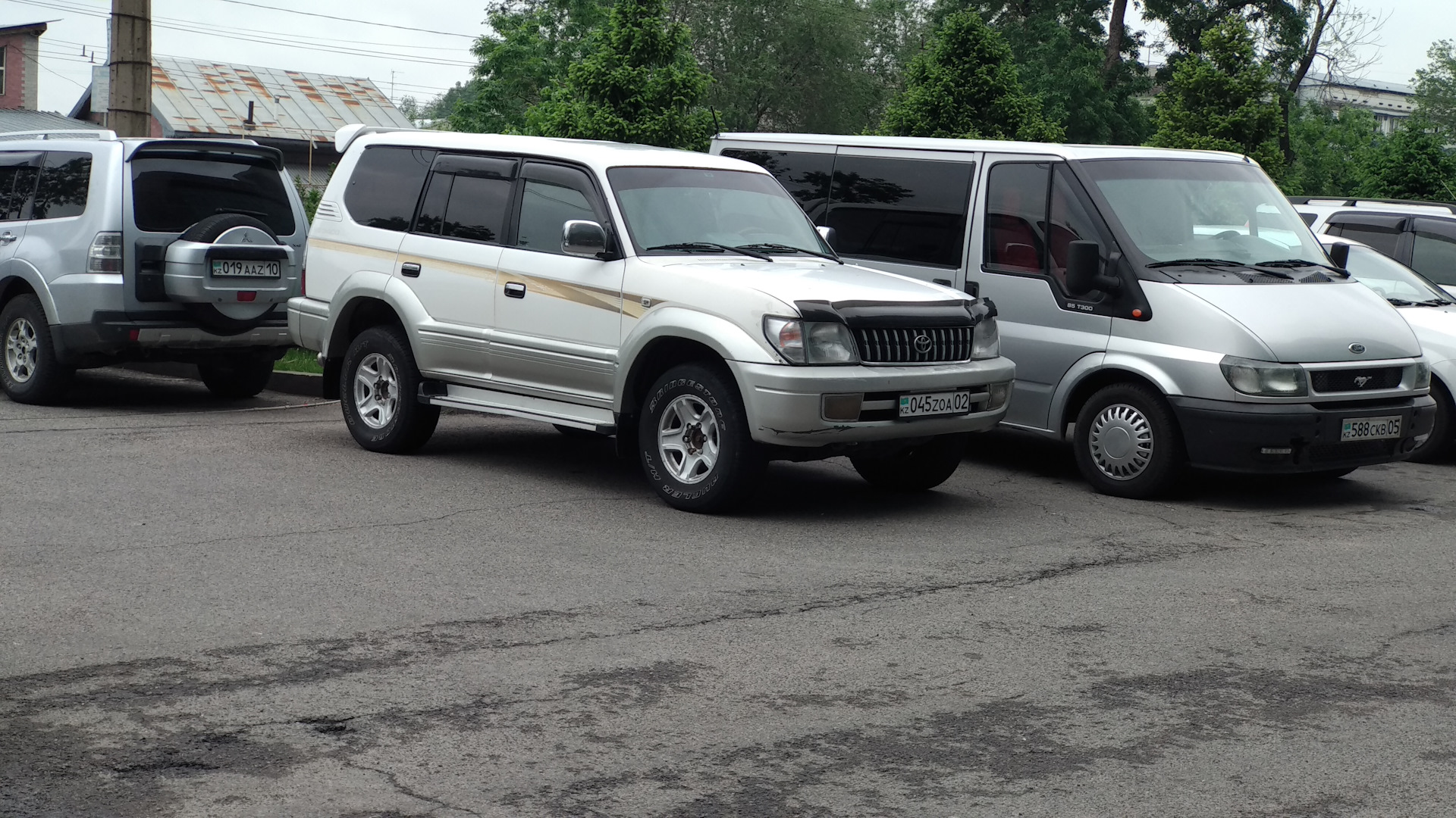 Toyota Land Cruiser Prado 90-series 3.4 бензиновый 1998 | VX 3.4 - Любимчик  семьи на DRIVE2