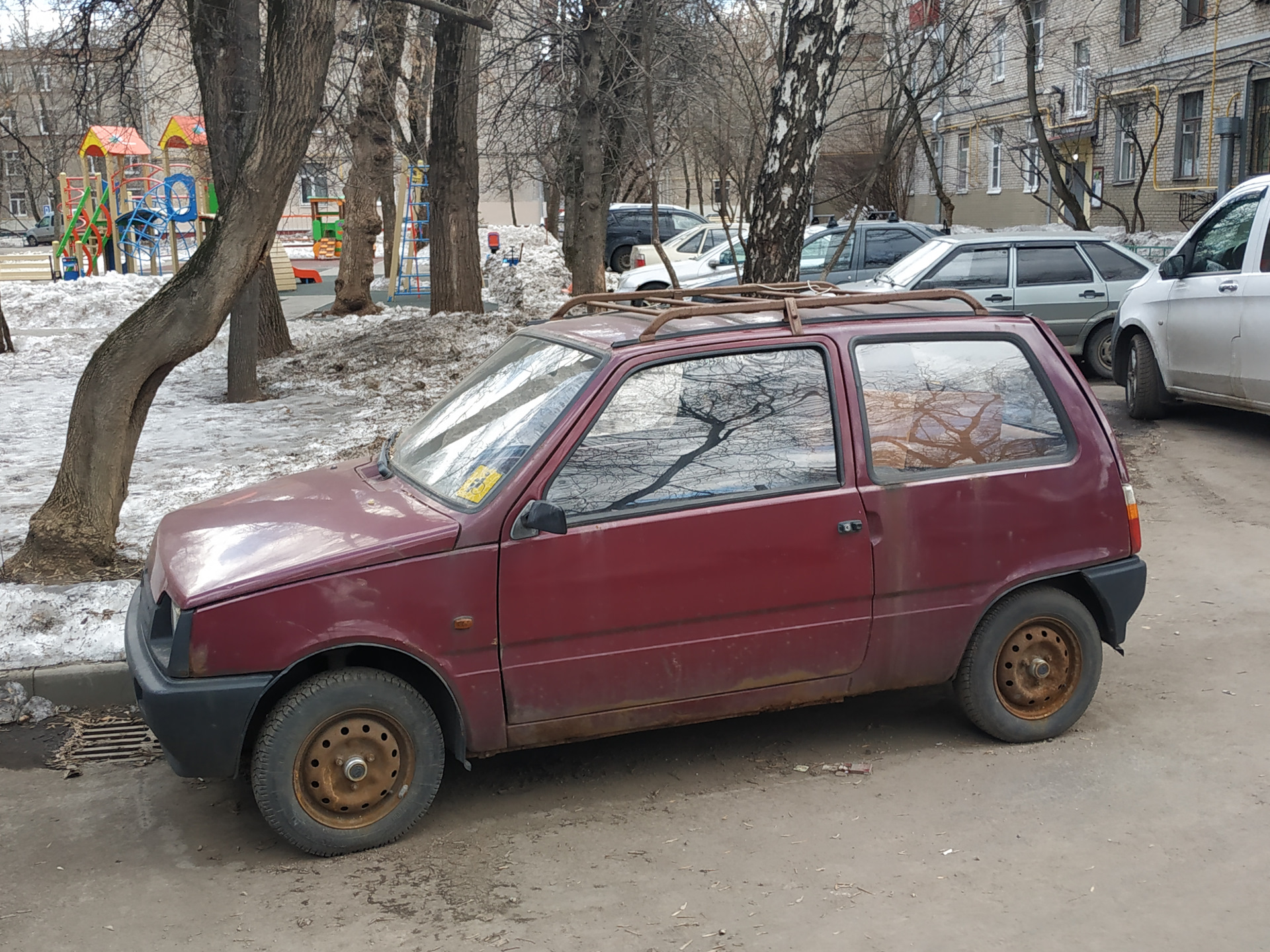 Ока спб. ВАЗ- 111- Ока брошенная. Ока автомобиль заброшенный. Брошенная.машина.Ока.