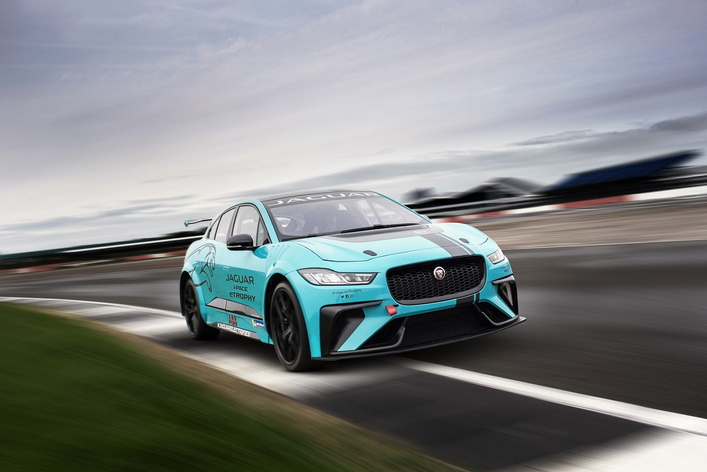 Jaguar i Pace ETROPHY