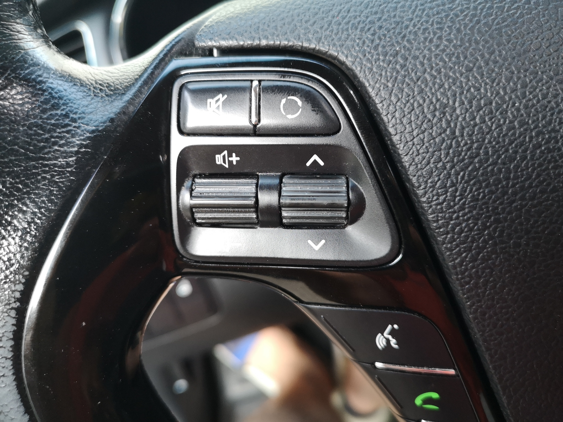 Замена кнопок громкости и круиза — KIA Ceed SW (2G), 1,6 л, 2013 года ...