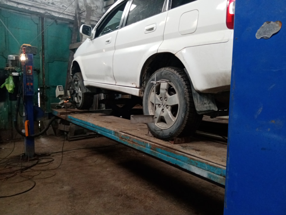 Cr v клиренс. Honda HR V клиренс заднего бампера.