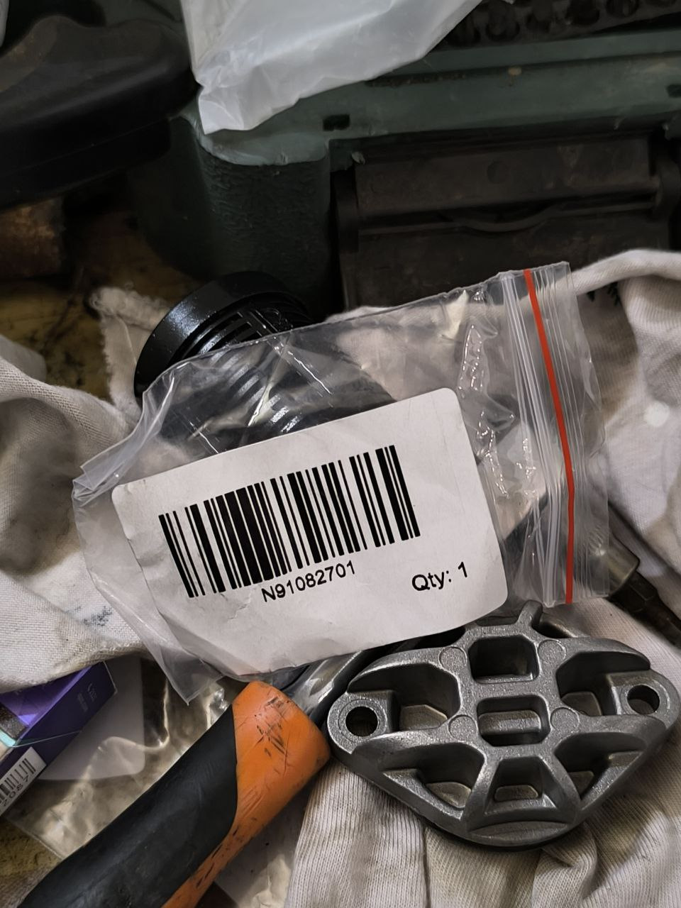 Фото в бортжурнале Skoda Yeti. Запчасти на фото: N91082701