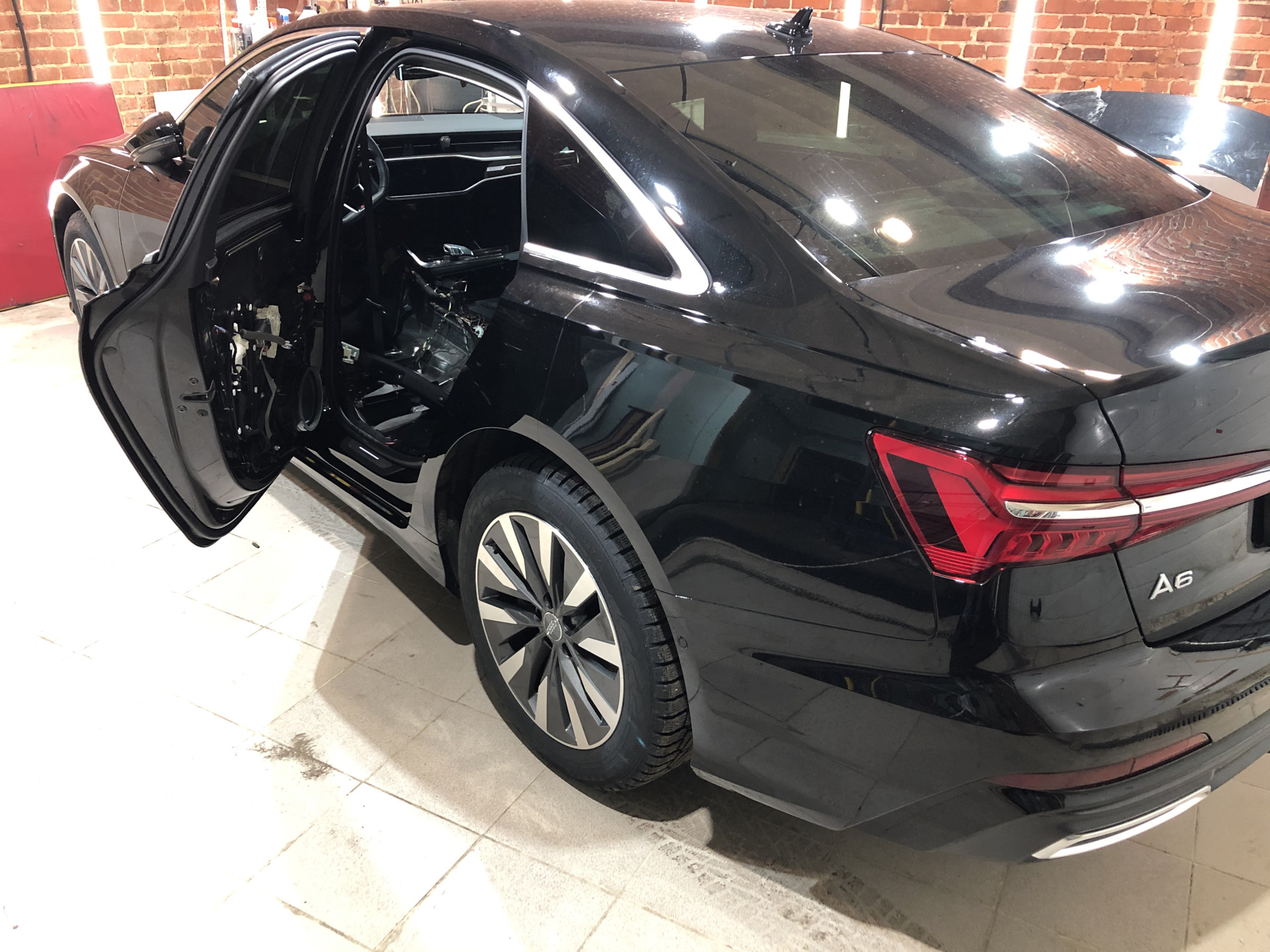 Установка бесключевого доступа (keyless) Audi A6C8. — DRIVE2