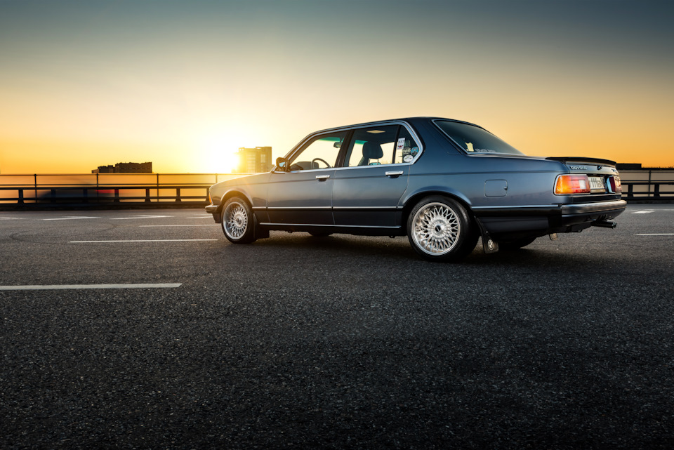 Фото в бортжурнале BMW 7 series (E23)
