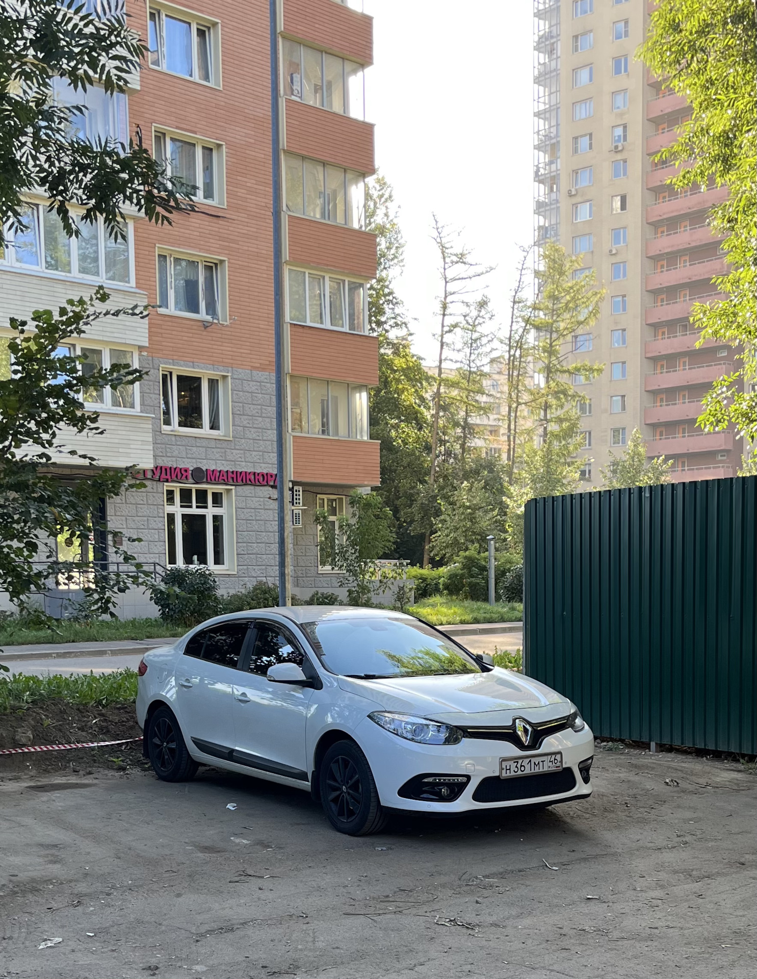 Первое ДТП — Renault Fluence, 1,6 л, 2014 года | ДТП | DRIVE2