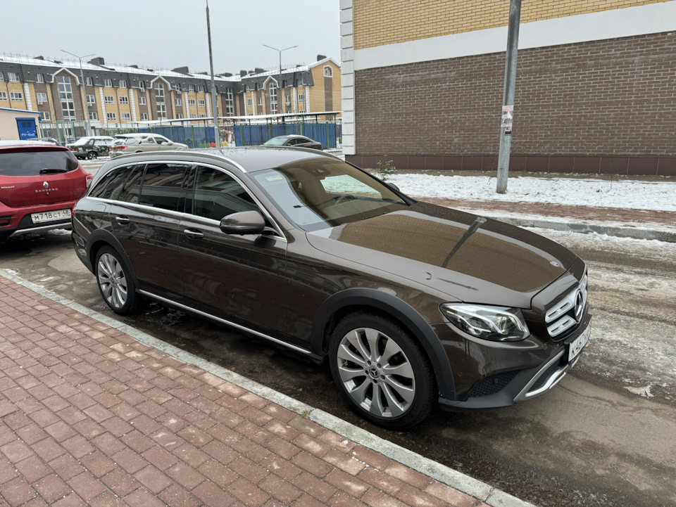 R Mercedes Benz E Class All Terrain