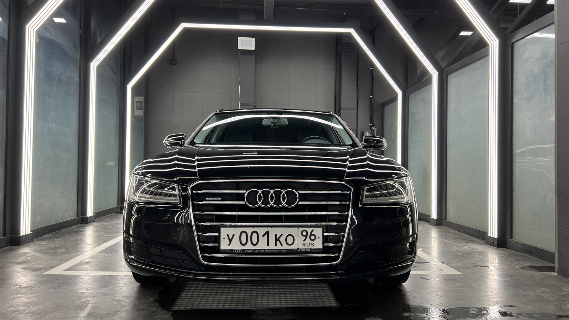 Audi A8 (D4) 3.0 бензиновый 2014 | 