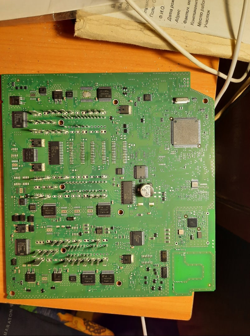 Какой чипсет на этой плате отвечает за моторчик омывателя? — Skoda ...