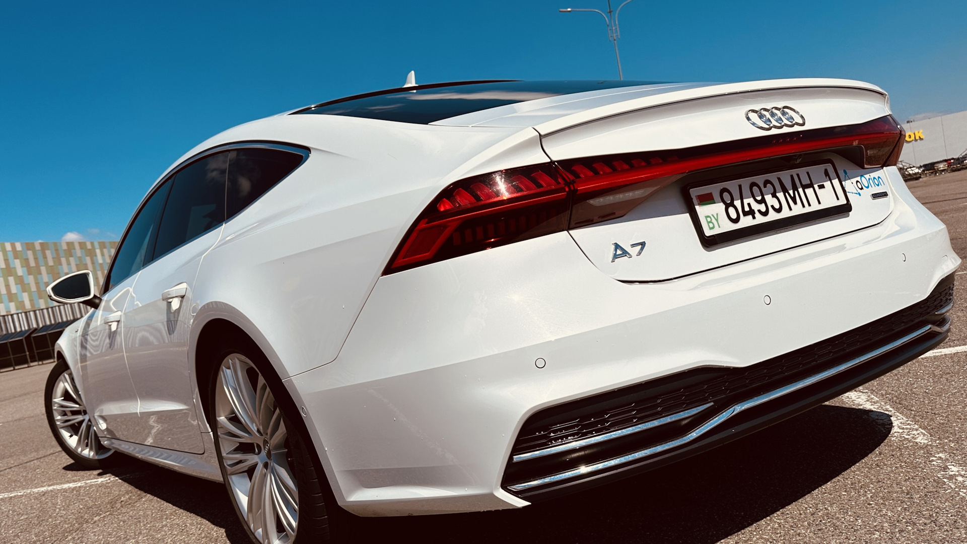 Продажа Audi A7 Sportback (2G) 2018 (гибрид, робот) — с историей  обслуживания — DRIVE2.RU