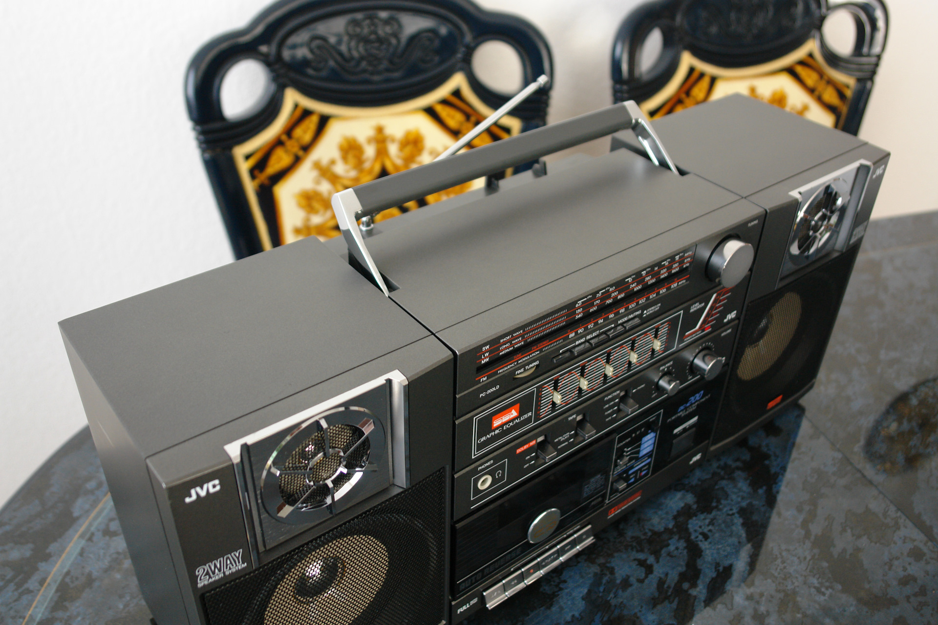 Большой магнитофон. JVC PC-200. Магнитофон Crown 2000. Магнитофон JVC кассетный. Магнитофоны Crown кассетные.