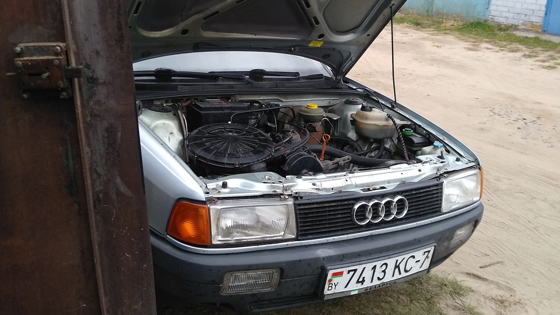 Audi 80 (B3) 1.8 бензиновый 1989 | Серебристый перламутр на DRIVE2