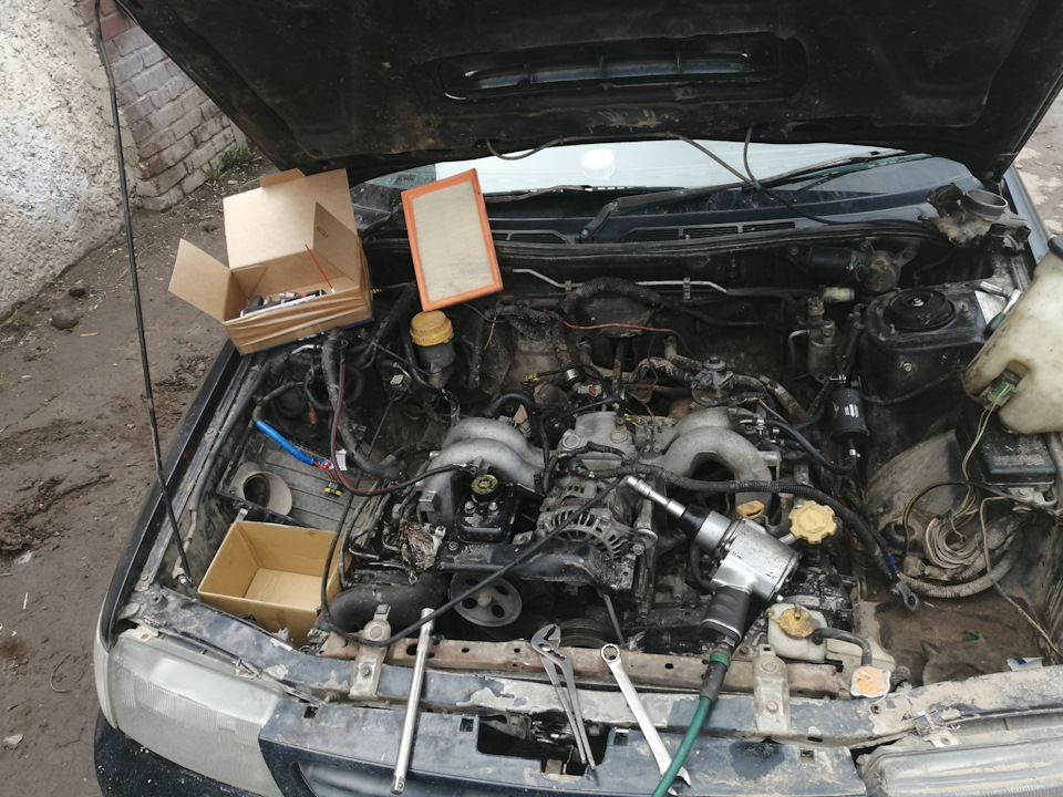 плавают обороты, замена впускного коллектора и свечей — Subaru Legacy ...