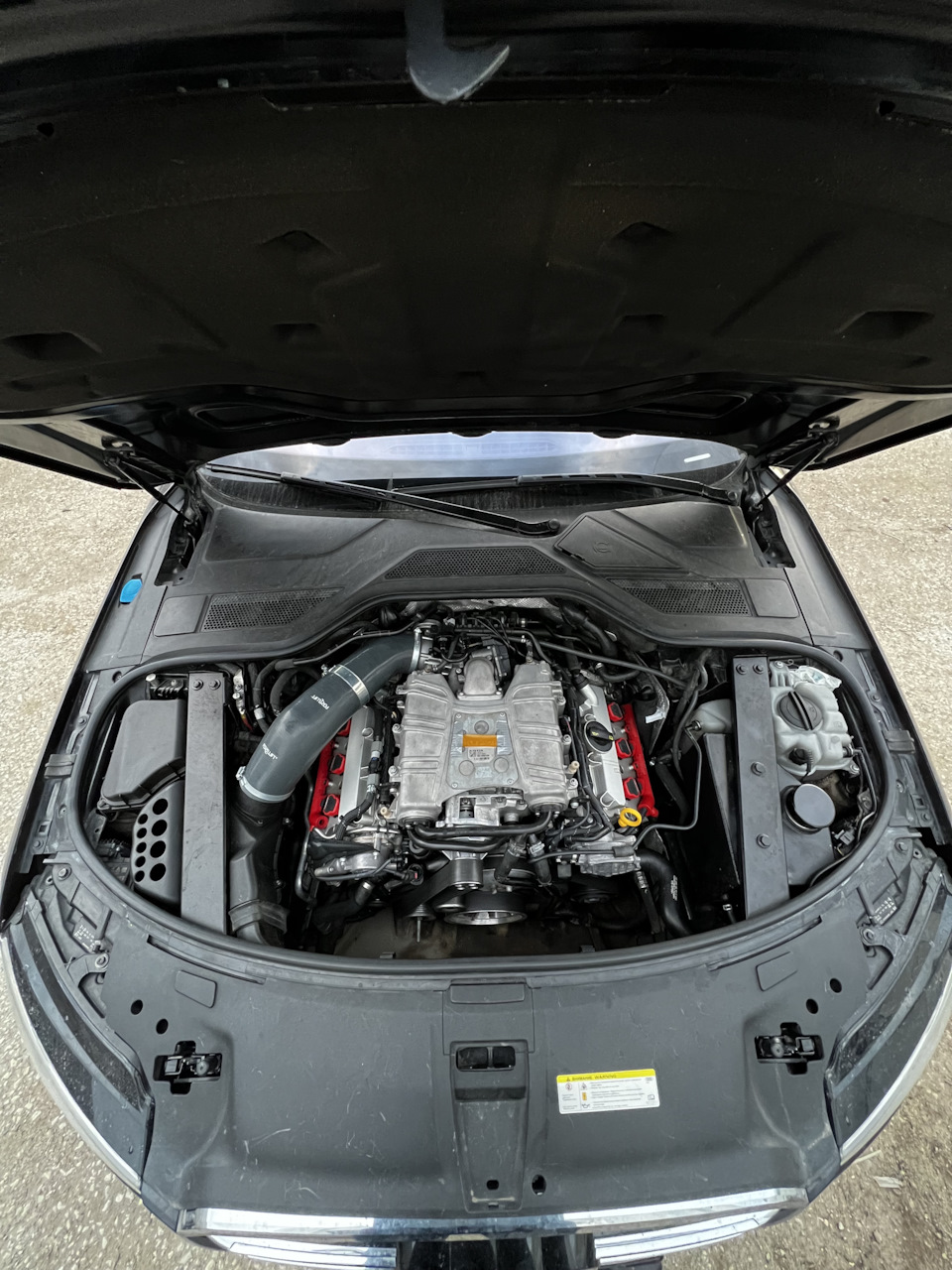 Фото в бортжурнале Audi A8 (D4)