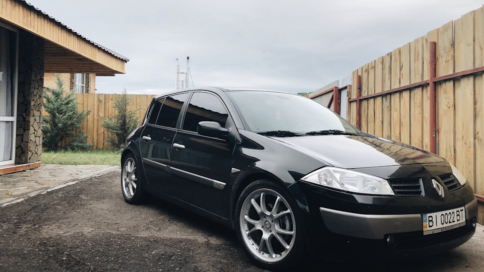 Рено меган 2 на 17 дисках фото Renault Megane II 2.0 бензиновый 2004 F4R DP0 на DRIVE2