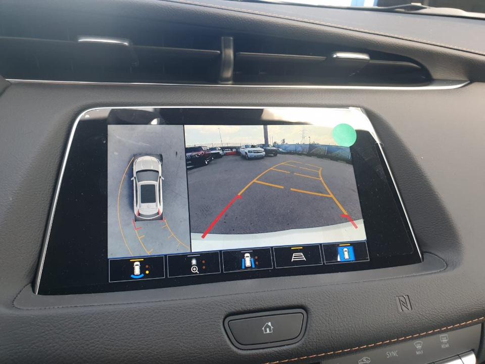 Фото в бортжурнале Cadillac XT4